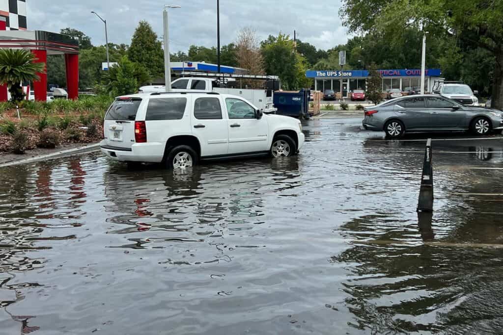 Westgate Publix parking lot flooded