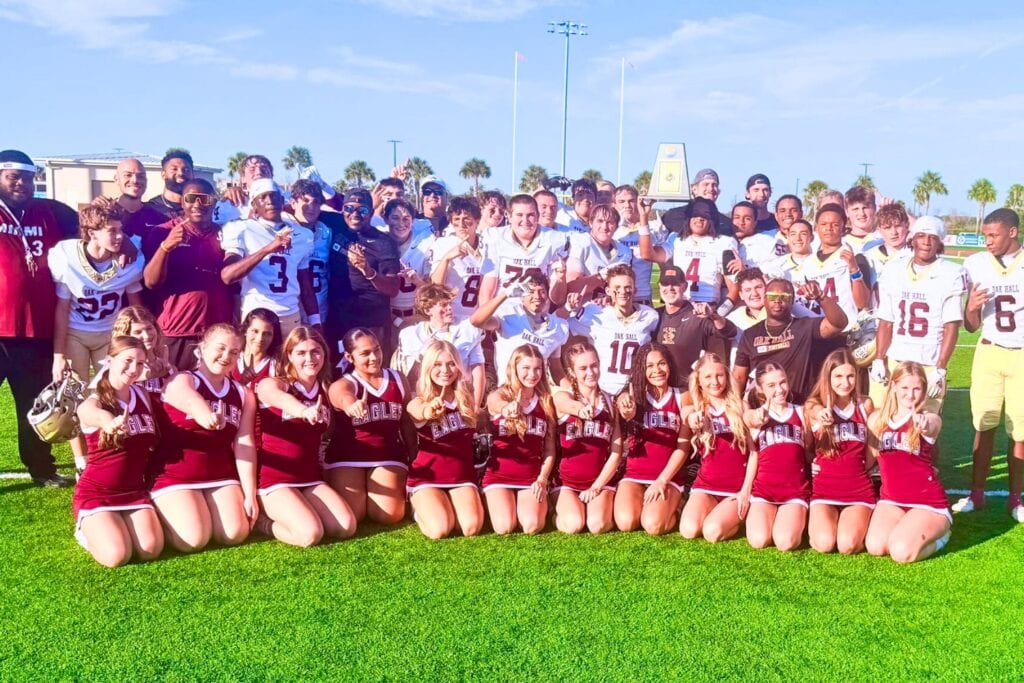The Oak Hall football team captured the SSAA 11-man 3A Championship on Saturday with a 27-10 win over Cambridge Christian (Tampa).