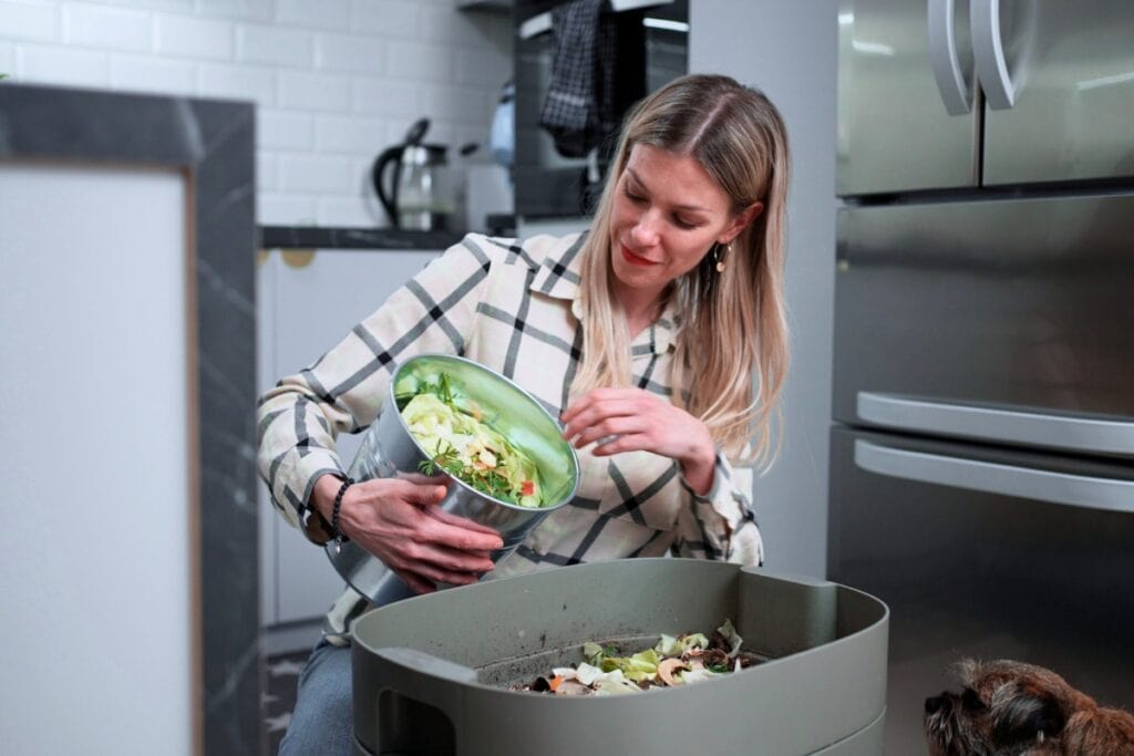 Alachua County residents will be able to drop off food waste at the county’s five rural collection centers for composting starting Saturday, Jan. 3, and continuing through Dec. 31, 2026.