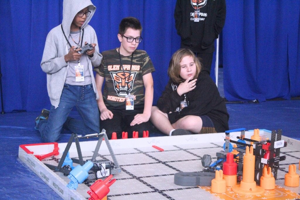 Glen Springs Elementary School students compete in a challenge on Thursday. Photo by Nick Anschultz