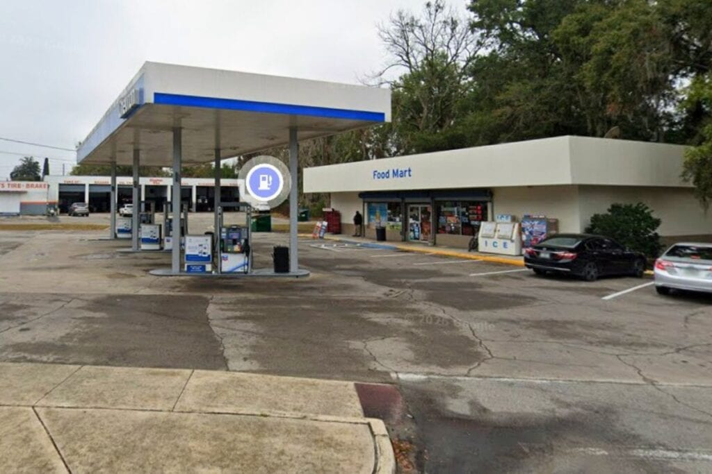 Chevron in High Springs