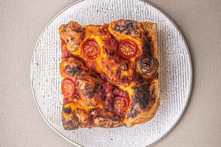 Focaccia con Salsa di Pomodoro