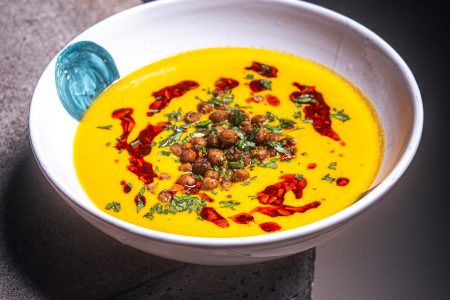 Cremige Karottensuppe mit Miso