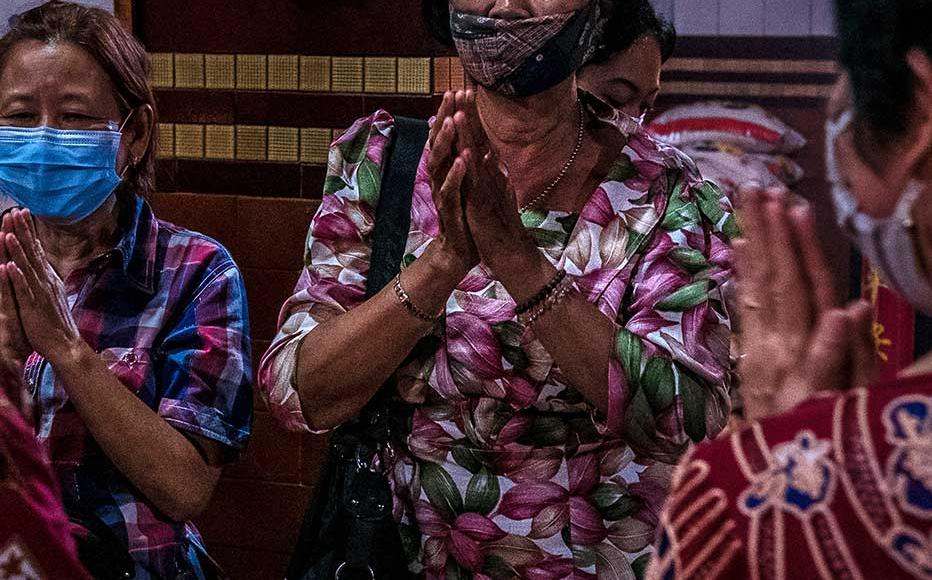 The Chinese diaspora in Indonesia celebrating a somewhat subdued Lunar New Year, as Covid-19 restrictions cut into what is traditionally a time for people to meet their relatives.