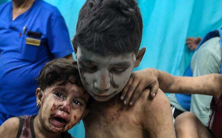 Palestinians injured in Israeli air raids arrive at Nasser Medical Hospital on October 24, 2023 in Khan Yunis, in the southern Gaza Strip, Gaza. Two weeks after a deadly Hamas attack in southern Israel that sparked a retaliatory siege of Gaza, in which thousands have died and hundreds of thousands have been displaced.