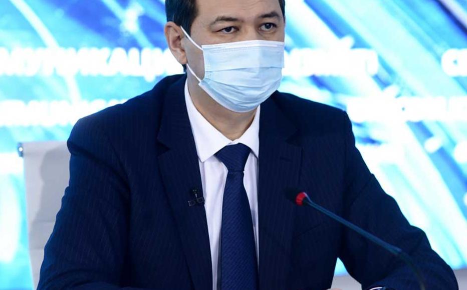 Chief sanitary doctor Yerlan Kiyasov.