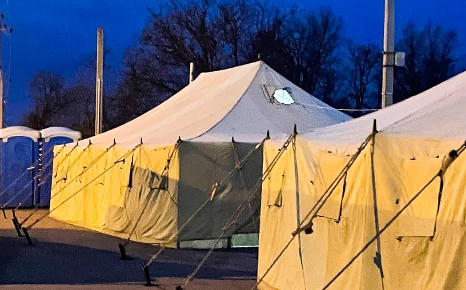 Tents and temporary sanitary facilities were set up at Kuchurgan-Pervomaisk, the main crossing point between Transnistria and Ukraine, in Odesa region. Ukraine shut its side of the border on February 28.