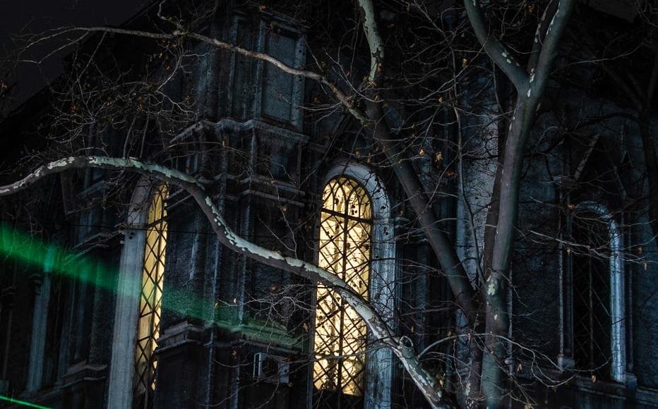 Dim light in the Brod synagogue in Odesa. In Soviet times, the synagogue was closed and the building was handed over to the regional archive. While it has been recognised as a monument, the archive remains in the premises: the Jewish community has tried to get the building back to its sacred purpose but no decision has been taken. Dim light in the Brod synagogue in Odesa. In Soviet times, the synagogue was closed and the building was handed over to the regional archive. While it has been recognised as a monument, the archive remains in the premises: the Jewish community has tried to get the building back to its sacred purpose but no decision has been taken.