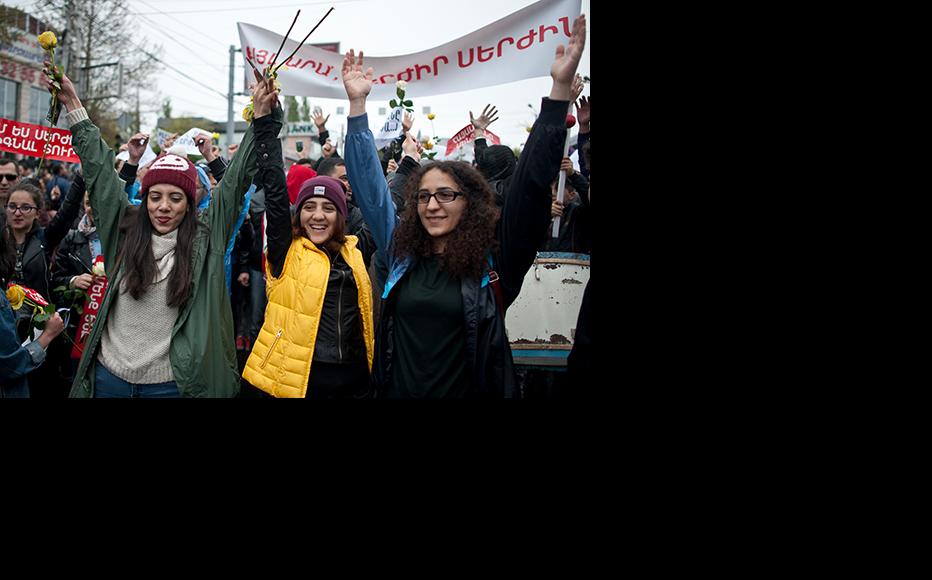 Female protesters in Yerevan. (Photo: Nazik Armenakyan/4plus)