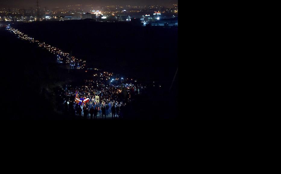 Thousands march in Yerevan to commemorate the casualties in Karabakh (Photo: Photolure Agency)