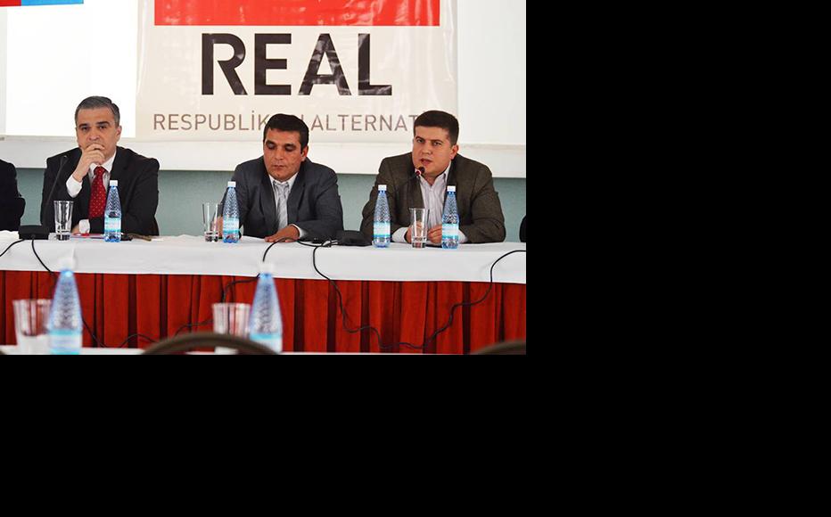 (l to r) Ilgar Mammadov, Natig Jafarli and Elkin Gadirli. (Photo: ReAl)