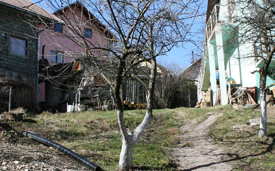 A path in Stupni Do via which Bosniaks escaped in October 1993 when they were attacked by Bosnian Croat forces. A path in Stupni Do via which Bosniaks escaped in October 1993 when they were attacked by Bosnian Croat forces.