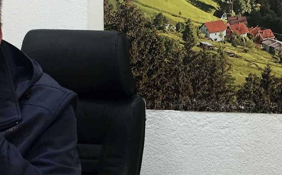 The Mayor of Vareš municipality is a Croat, Zdravko Marojevic, who was elected twice thanks to the votes he received from Bosniaks. The Mayor of Vareš municipality is a Croat, Zdravko Marojevic, who was elected twice thanks to the votes he received from Bosniaks.