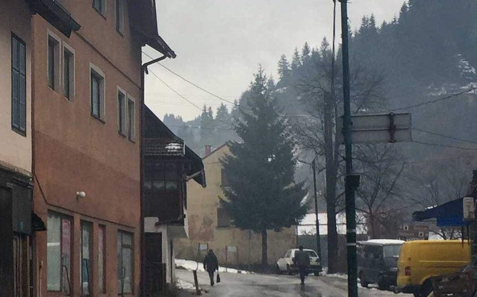 Empty streets of Vareš. The town has only half of its pre-war population.