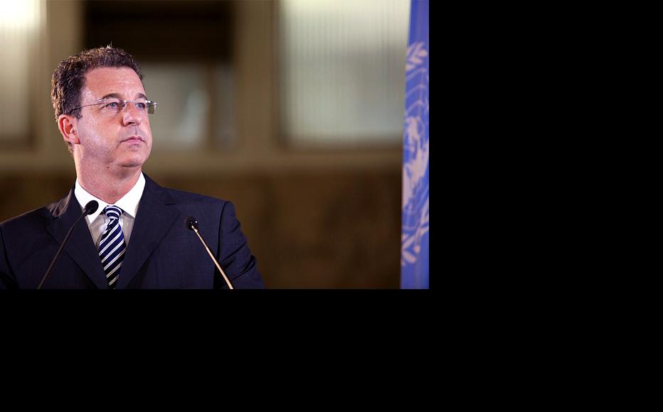 Prosecutor Serge Brammertz addresses a press conference on the Mladic case on June 1. (Photo courtesy of ICTY)Plane carrying Ratko Mladic from Serbia arrives in Rotterdam. (Photo courtesy of ICTY)