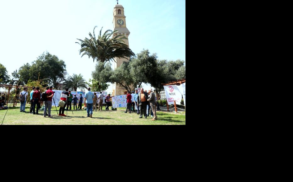 The exhibition was held in open air. (Photo: IWPR)