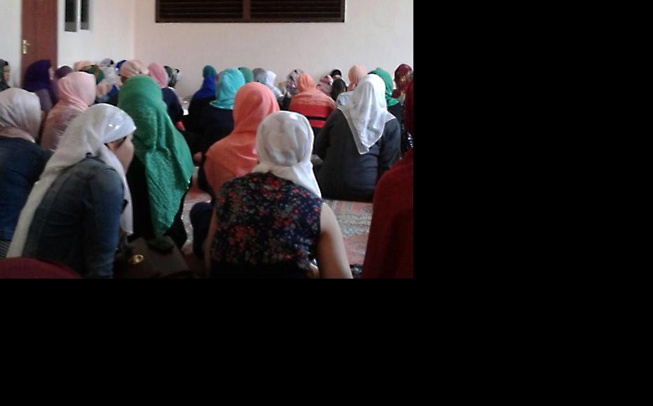 Women gather for the lecture on religious issues. (Photo: Almazkan Akmatova)