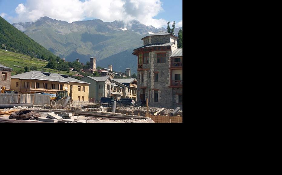 Tourists visiting the town of Mestia will see plenty of building work going on. (Photo: Dato Kvavadze)