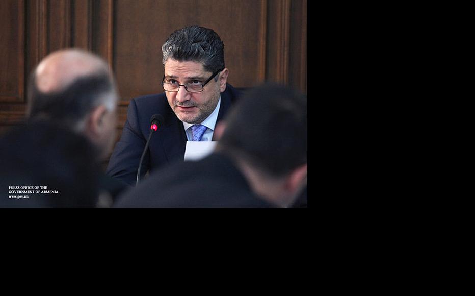 Armenian prime minister Tigran Sargsyan has promised to crack down on tax evasion. (Photo: Armenian government press service)