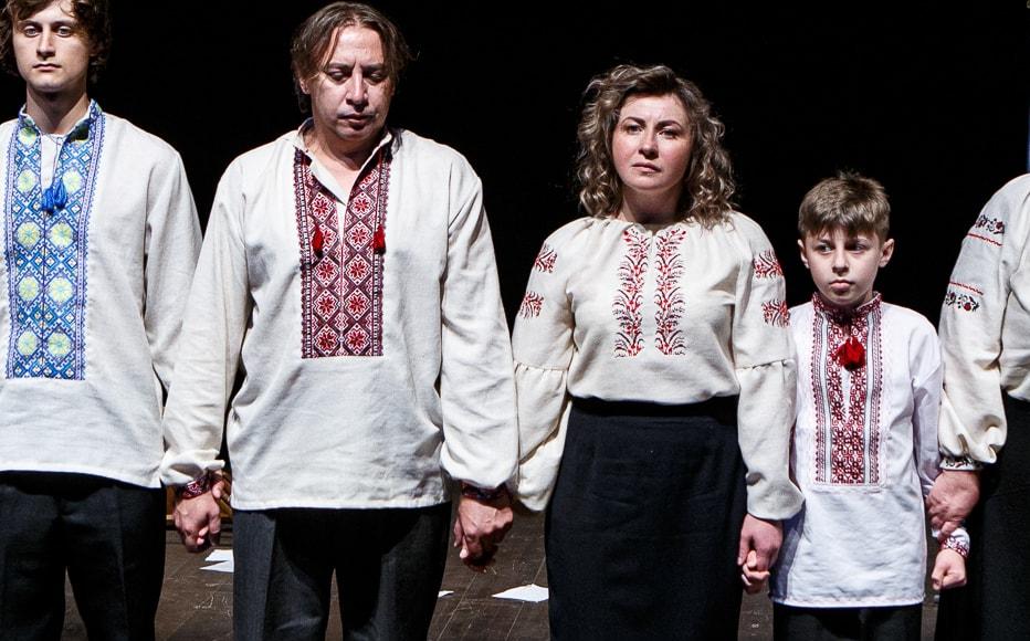 The troupe of the Drama Theater of Mariupol at the end of the play. The troupe of the Drama Theater of Mariupol at the end of the play.