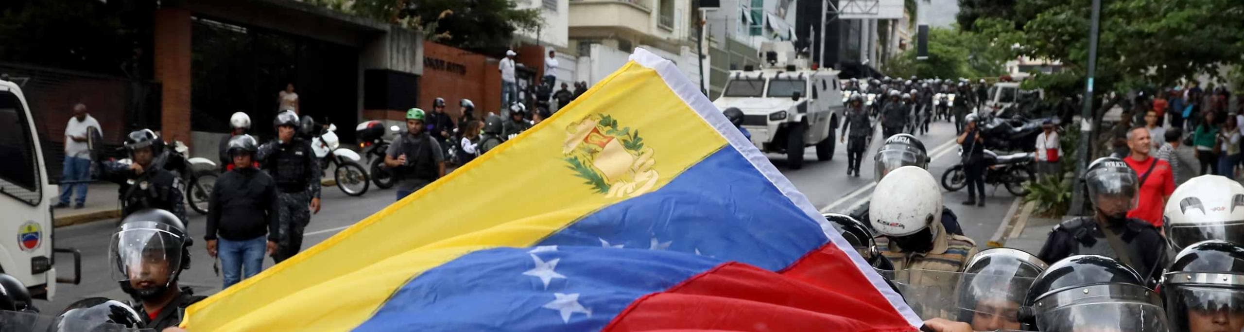 IWPR-supported initiative showed that Venezuelan government was heavily involved in distributing pro-regime disinformation. They also identified a network of social media accounts posing as media outlets that existed exclusively to promote Chavista issues in the global media. IWPR-supported initiative showed that Venezuelan government was heavily involved in distributing pro-regime disinformation. They also identified a network of social media accounts posing as media outlets that existed exclusively to promote Chavista issues in the global media.
