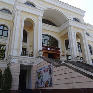 Dushanbe civil registry office. (Photo: Ekaterina Shoshina)