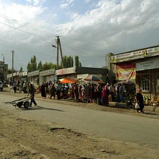 A handful of young men have left Batken province in southern Kyrgyzstan in the hope of joining the Syrian rebels. This is Isfana, in the same province. (Photo: Nataev/Wikimedia)