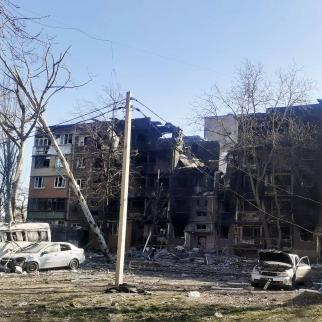 A shelled apartment building in Mariupol, 16 March 2022.