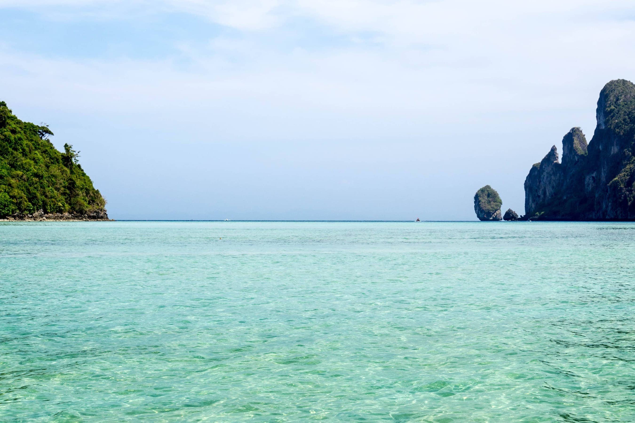 Bucht auf Ko Phi Phi (Segeln in Thailand)