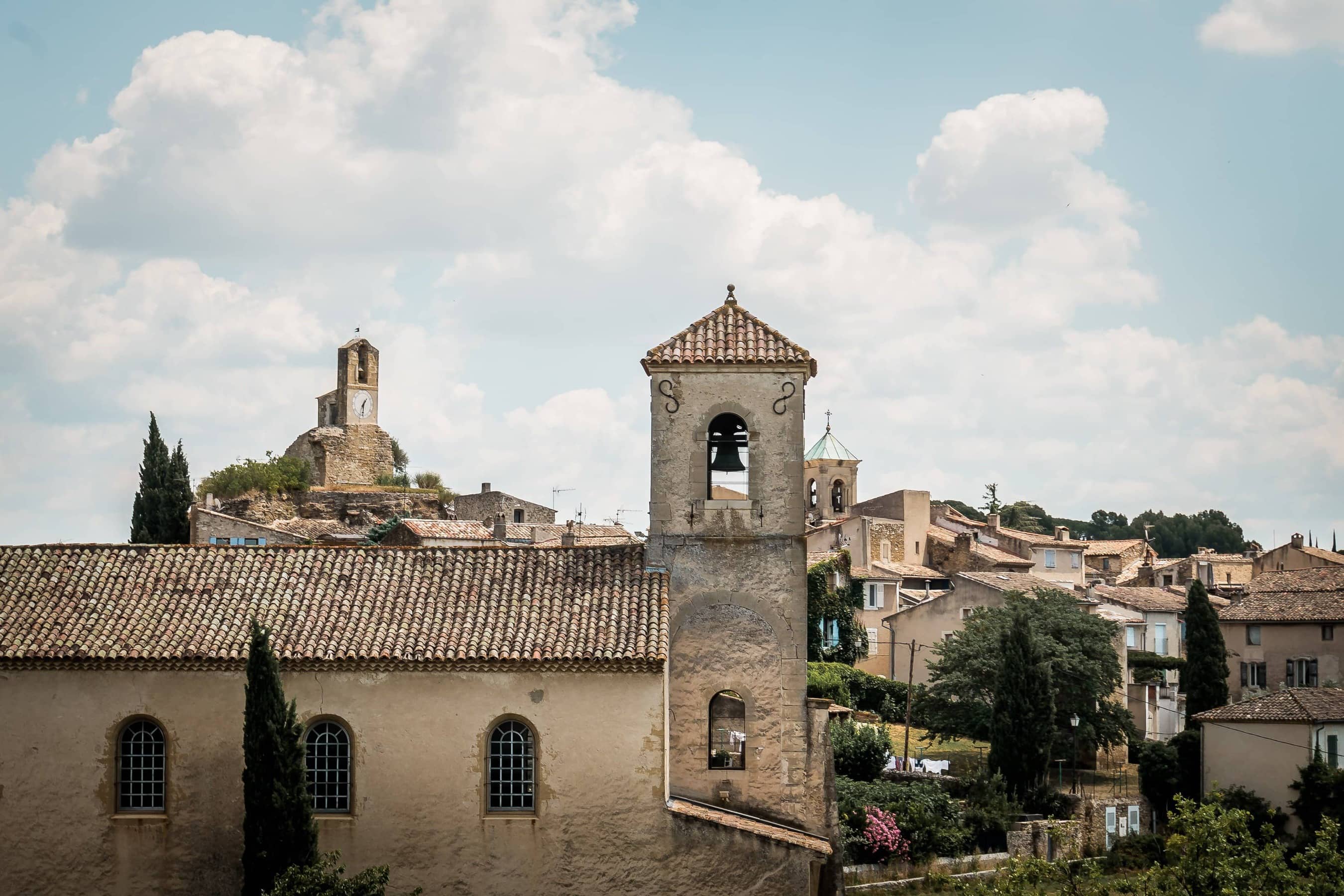 Blick auf das Dorf Lourmarin