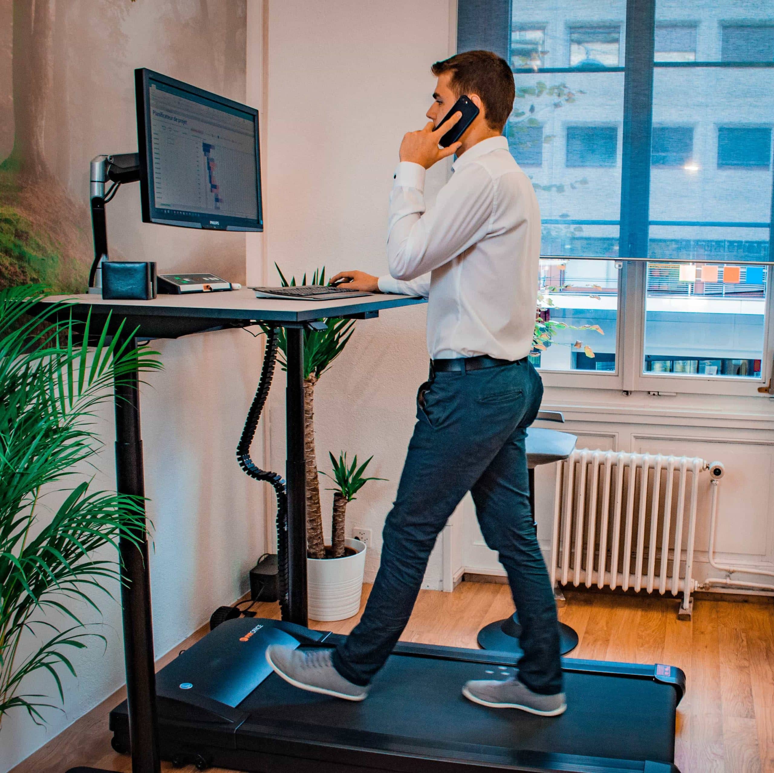 Schreibtisch Laufband Walking Desk LifeSpan FitOffice Schweiz schreibtisch-laufband-walking-desk-lifespan-fitoffice-schweiz