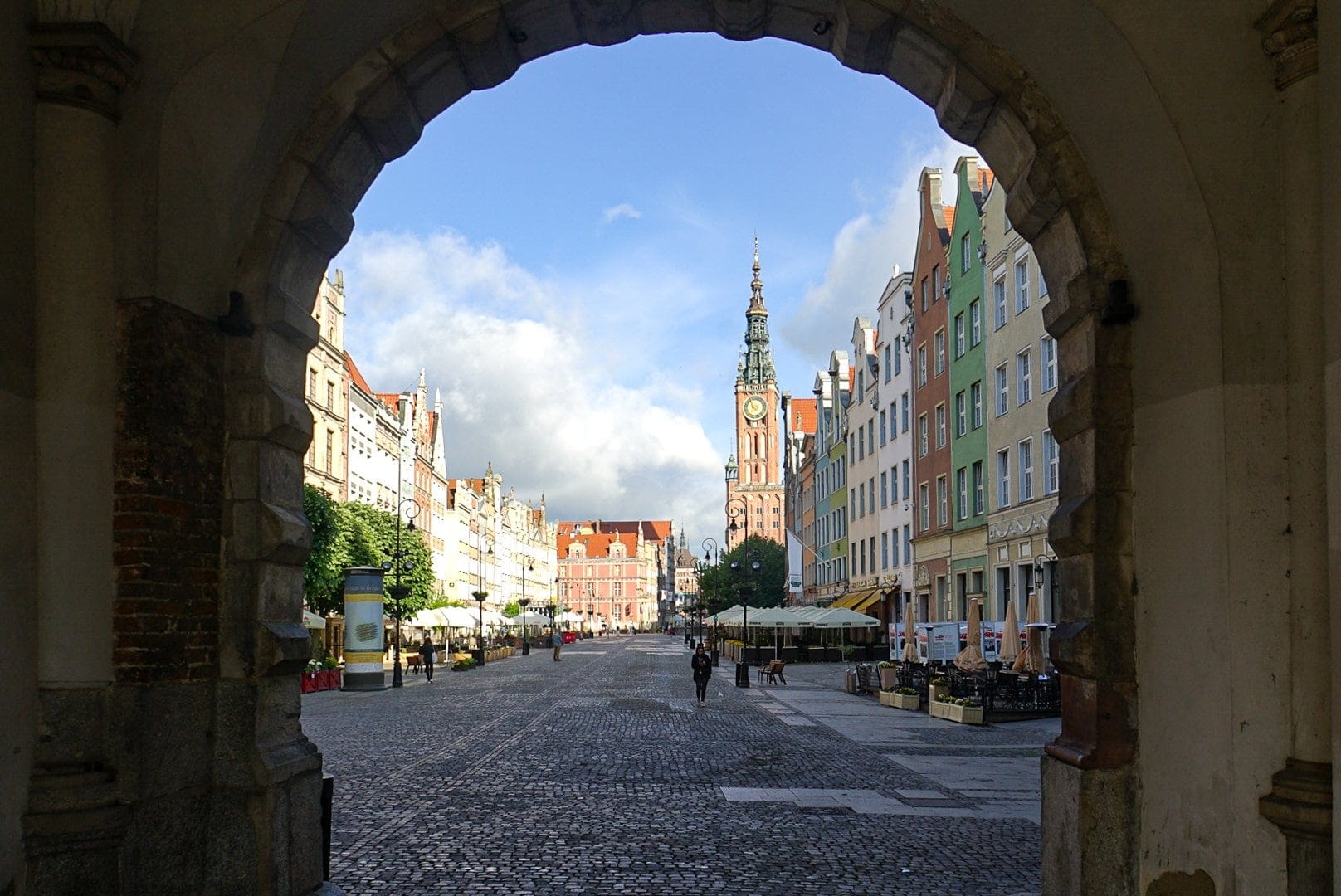 großer Platz in der Rechtstadt von Gdansk