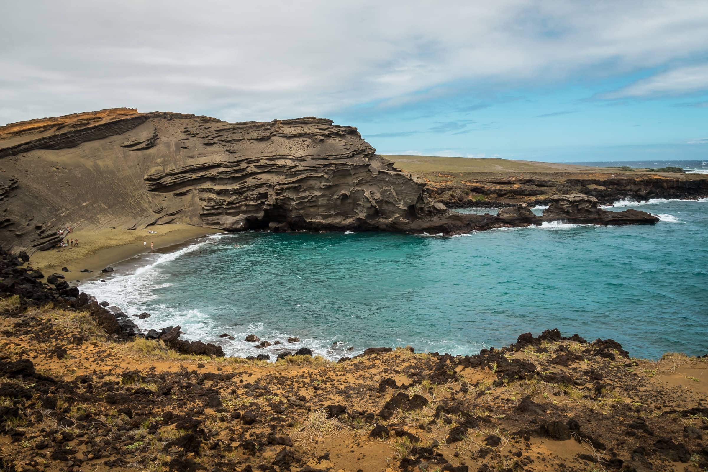 Strand mit Olivin am südlichsten Punkt von Hawaii