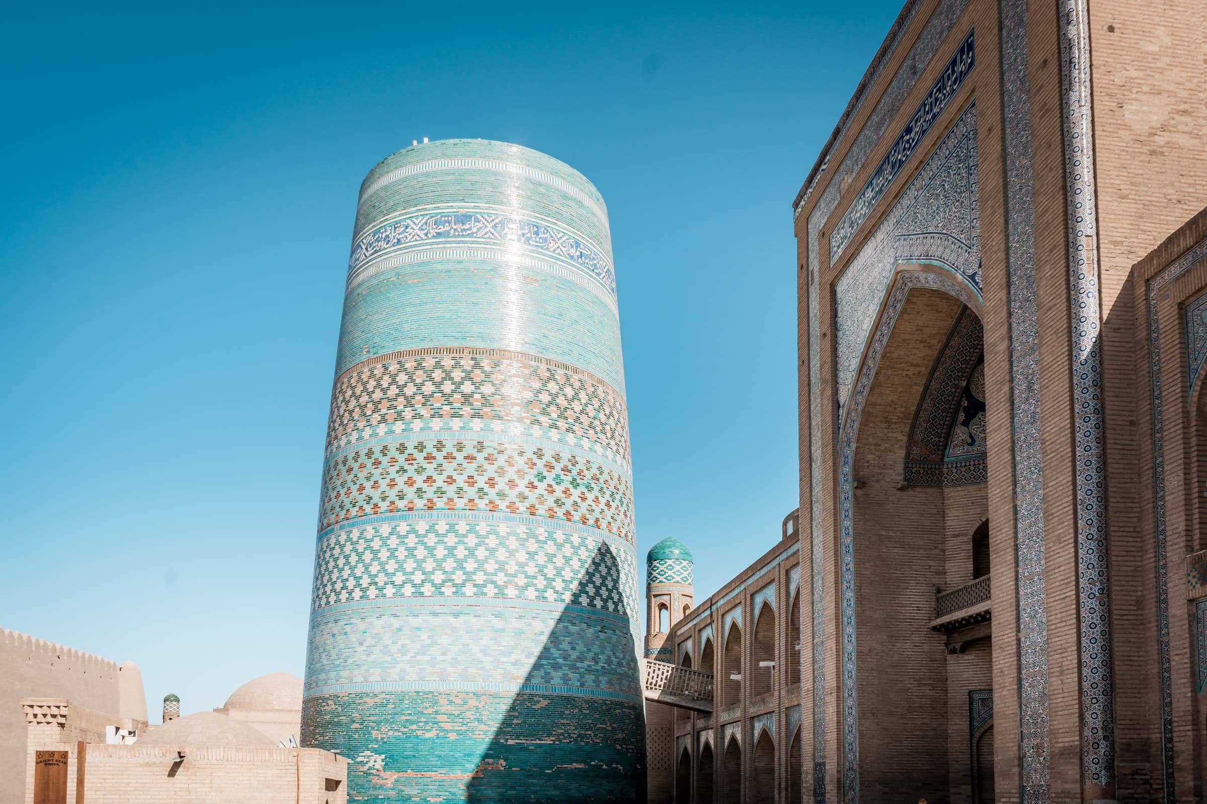 halbfertiges reich verziertes Minarett