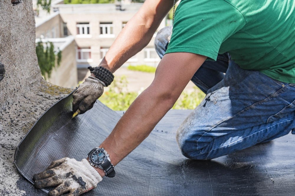 What Should You Do If Water Is Leaking From The Roof?