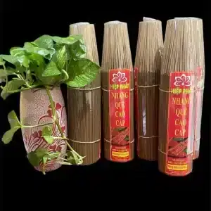 Nhang Quế Sạch Tự Nhiên Mùi Thơm Dịu Nhẹ Bó 1Kg .