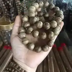 Chuỗi Trầm Hương Tự Nhiên Size 16mm