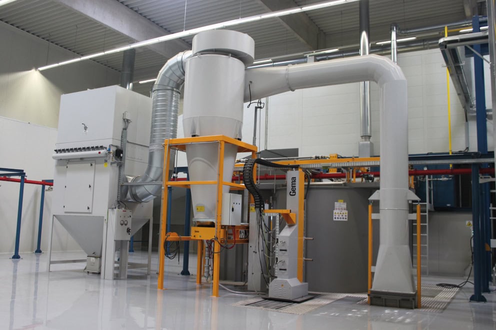 INSTALLATION AUTOMATIQUE DE POUDRAGE - CYCLONE DE RECYCLAGE