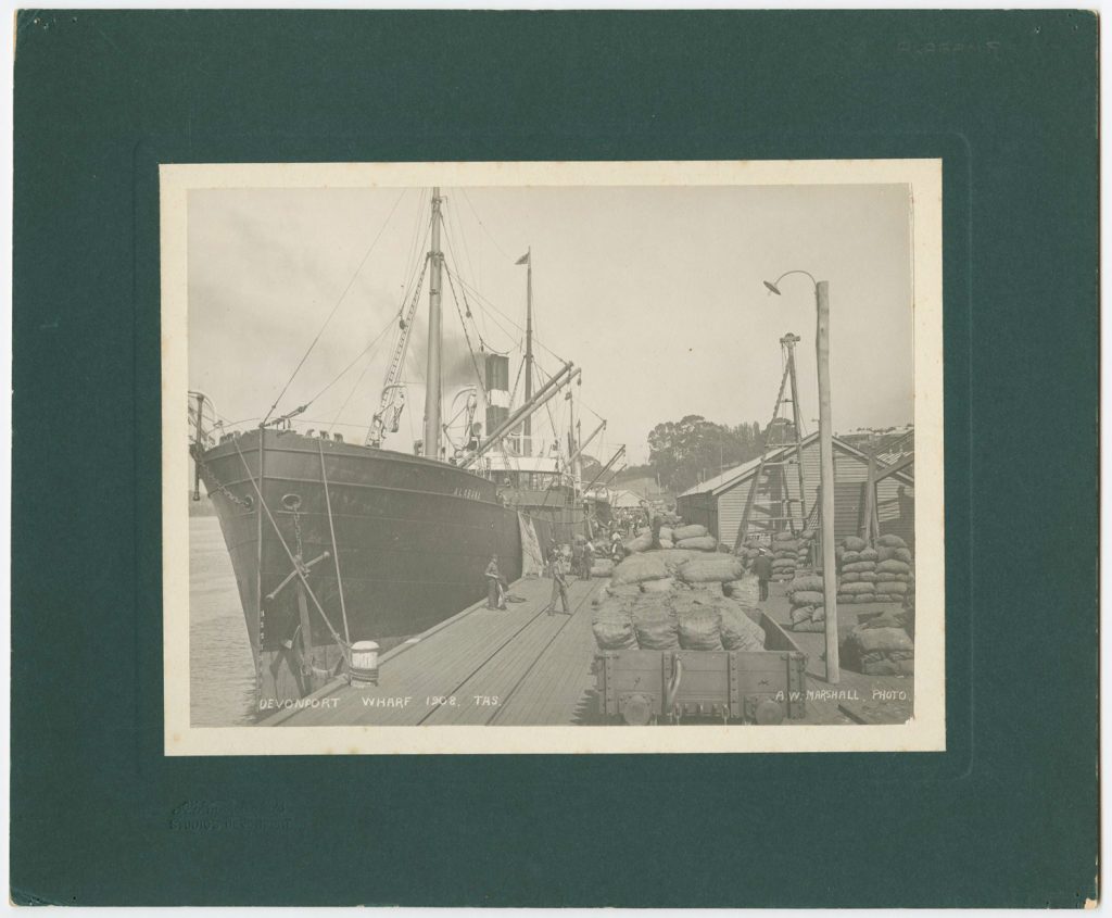 An old photograpph of the ship SS Alabama docked at Devonport wharf.