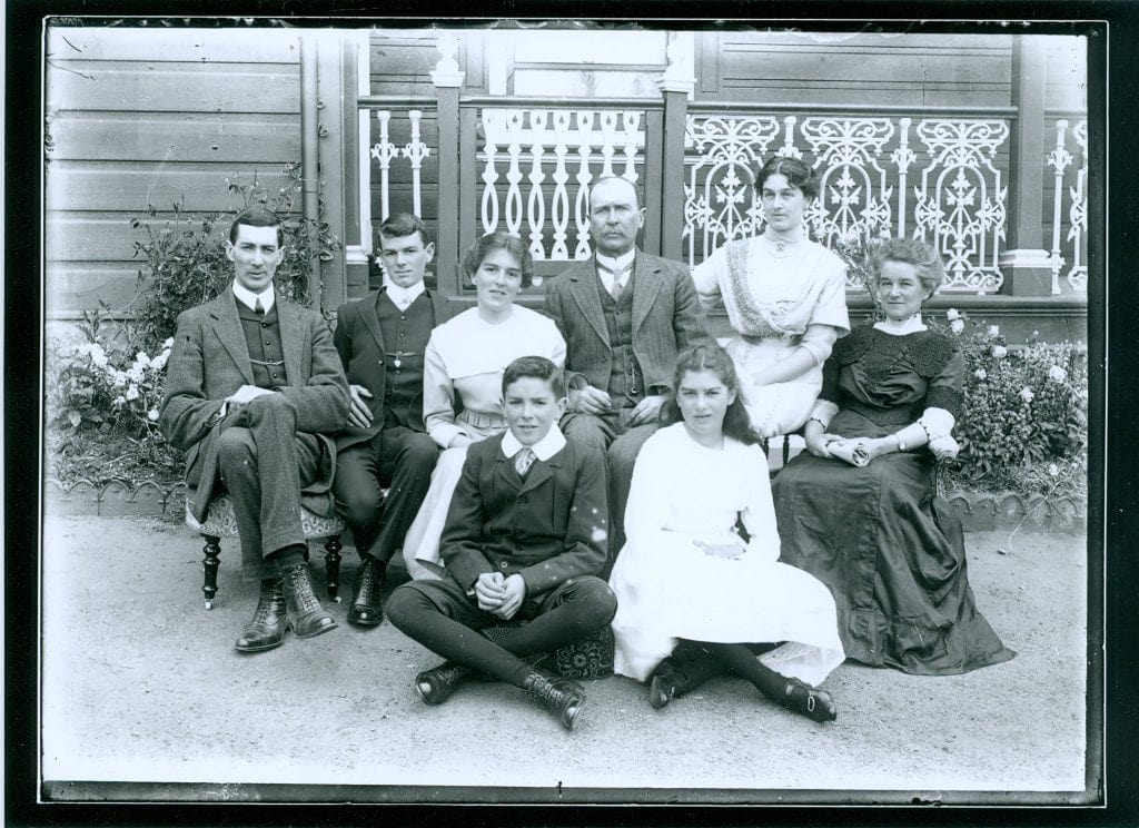 A photograph of Mr Robert Hogarth with his family. c1898-1900.