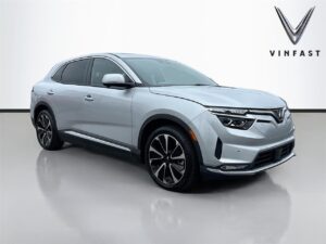 2025 VinFast VF 8 Plus