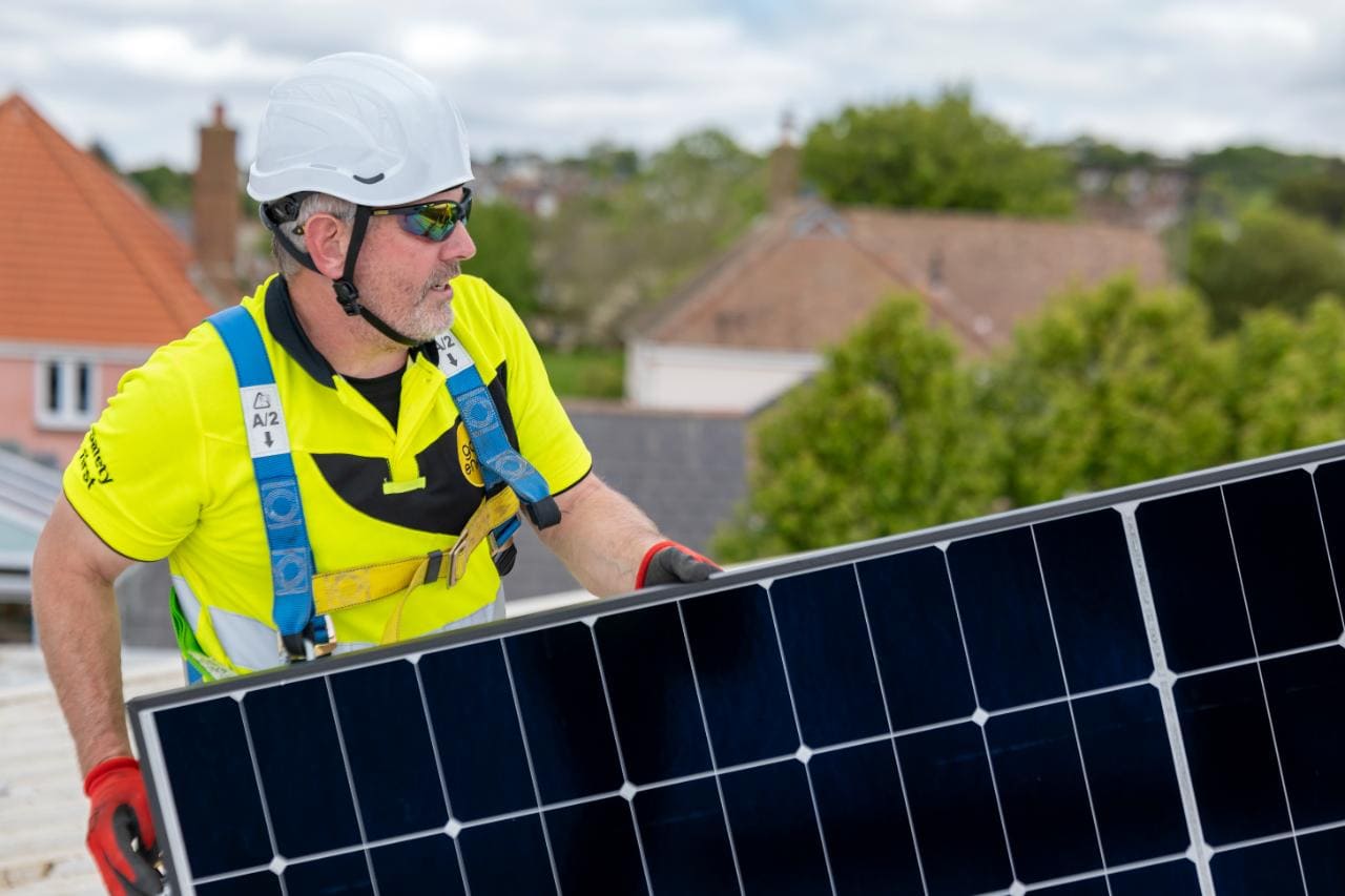 installing solar panels in Kent