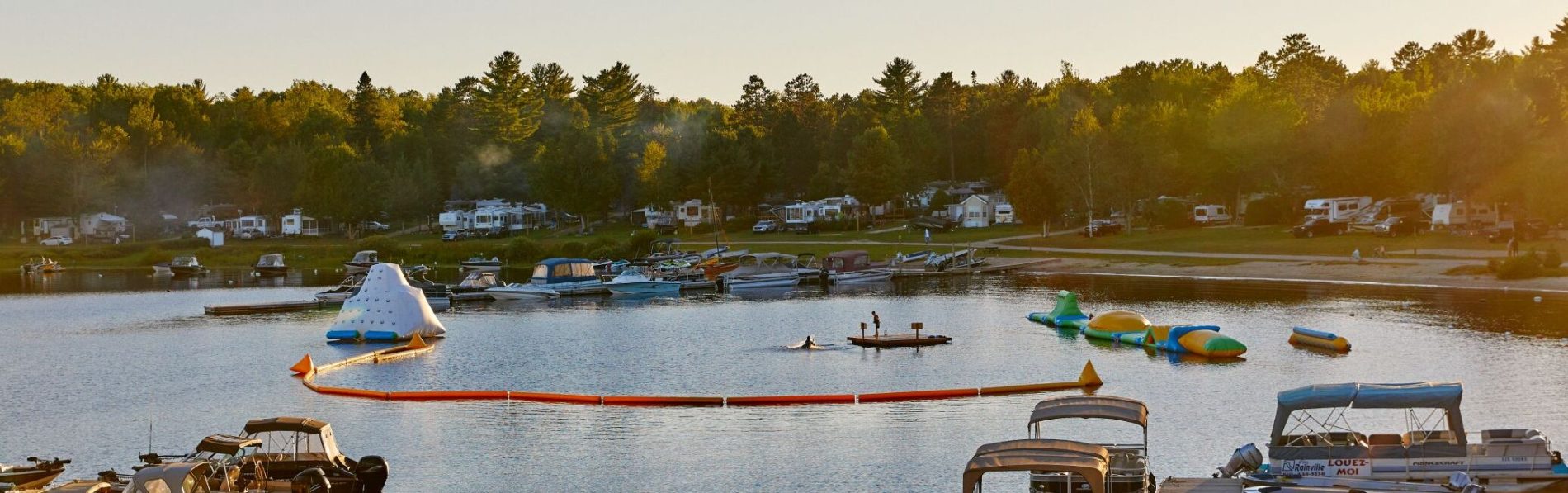 jeux plage baskaton Camping Union - Camping Du Gouffre dans la région de Charlevoix