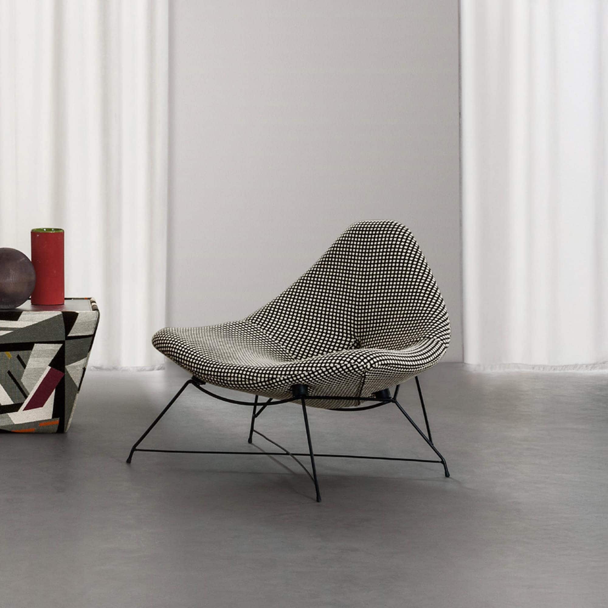 Ainsley Sofa and Sectional - illoft-nextloungechair-2