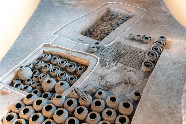 Gaya burial mounds