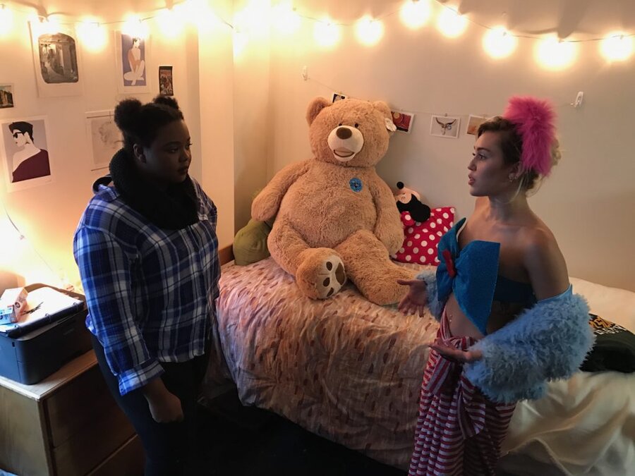 Miley Cyrus in Dorm Room with Teddy Bear at George Mason University