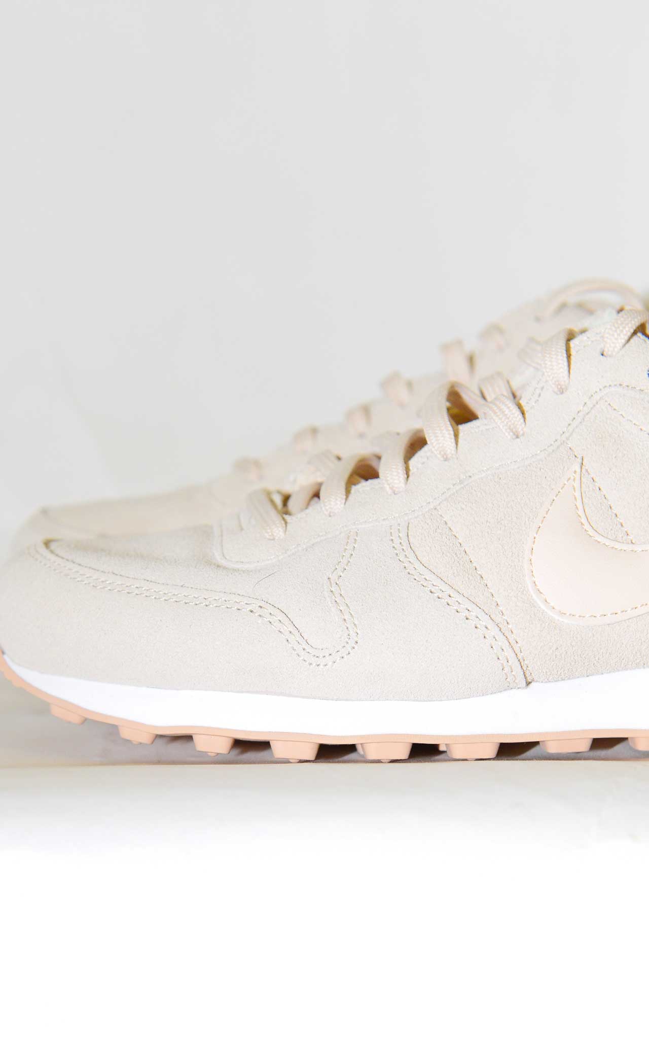 nike 270 mens black and red