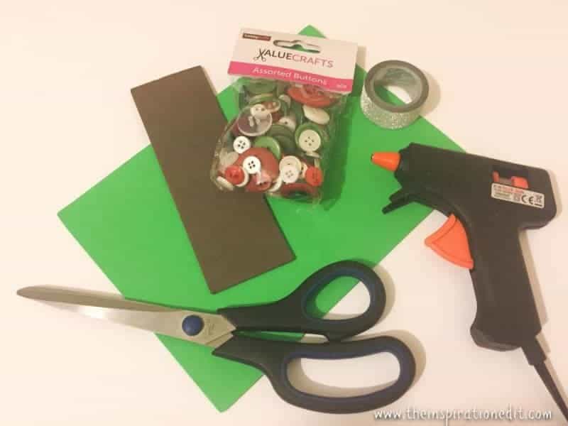 Christmas Tree Button Craft.