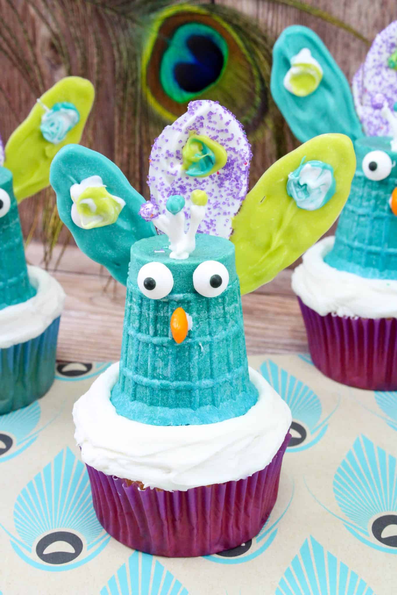 Peacock Themed Cupcakes.