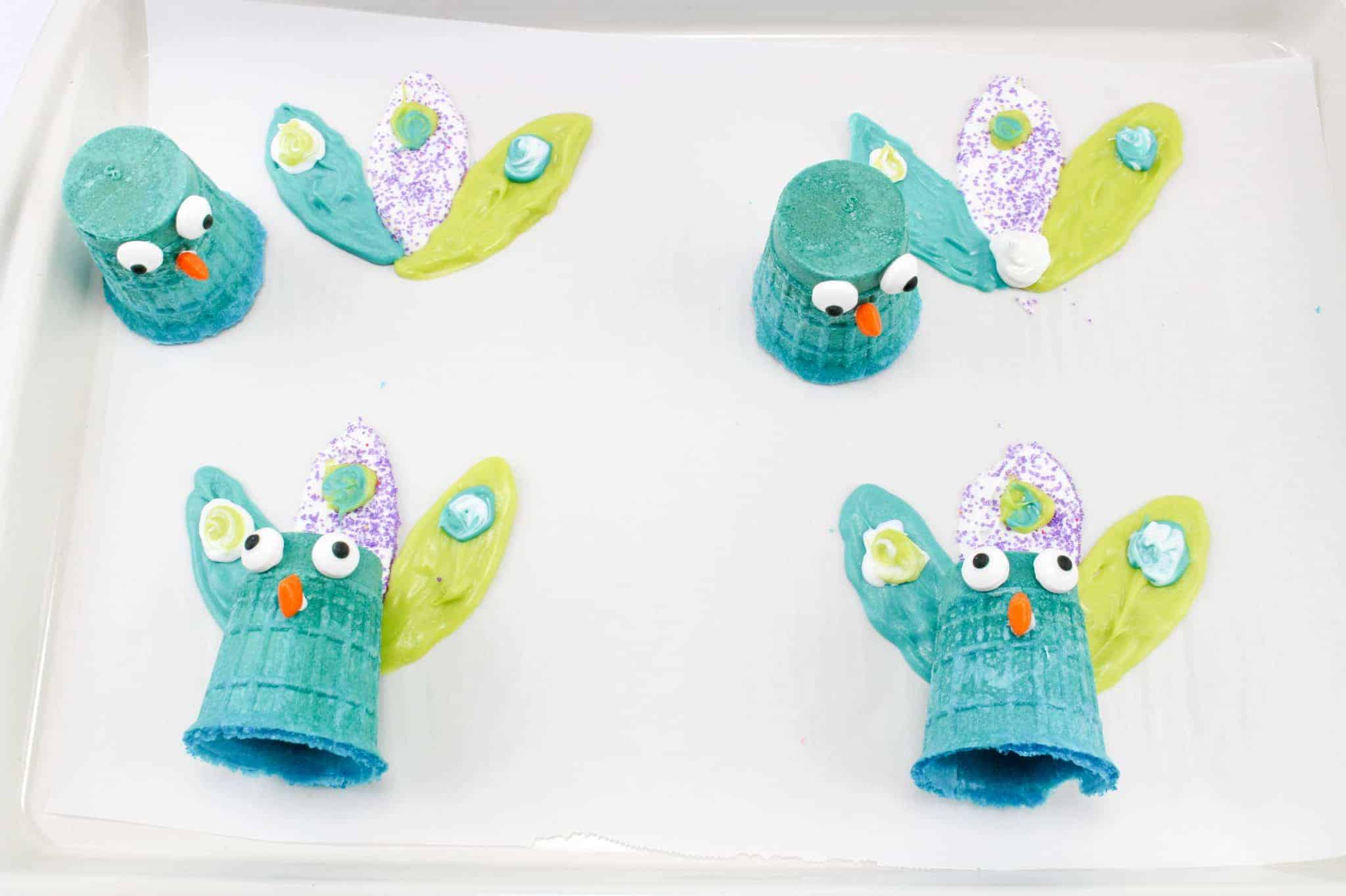 Making Peacock Cupcakes.